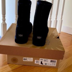 UGG boots - lightly worn - like new condition